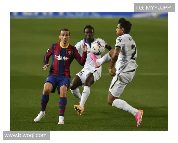 巴萨连续5场不胜,西甲前景堪忧,球迷忧心巴尔韦德节外生枝 巴萨连续5场不胜,西甲前景堪忧,球迷忧心巴尔韦德节外生枝