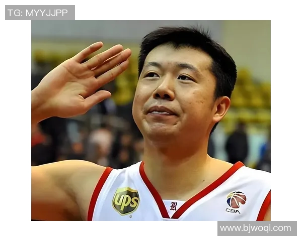 王治郅与姚明携手共笑重温篮球岁月的辉煌与友谊